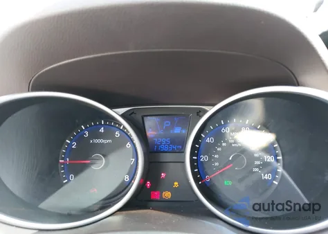 2014 Hyundai Tucson Se z USA, uszkodzony, nr VIN KM8JU3AG8EU794022